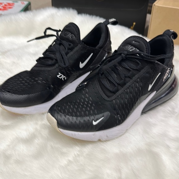 Nike Other - Nike Air Max 270 Sneakers Size 6.5(youth boys) (women’s 8.5) very used condition